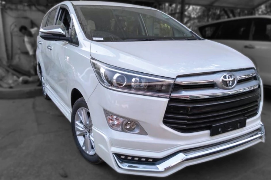 Toyota Innova Front Skirting - Image 6