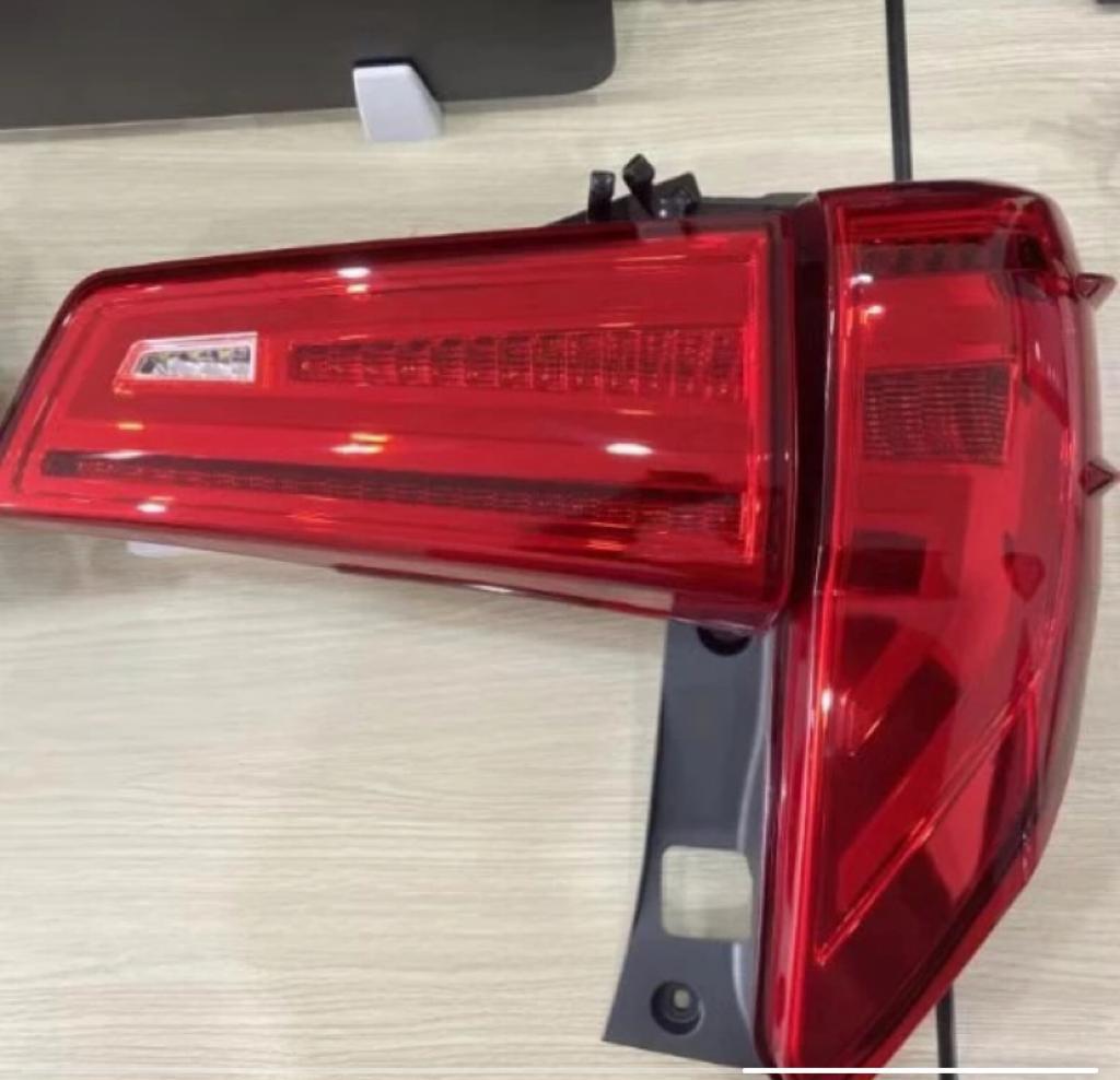 Toyota Innova Crysta LED Tail Lights - Image 2
