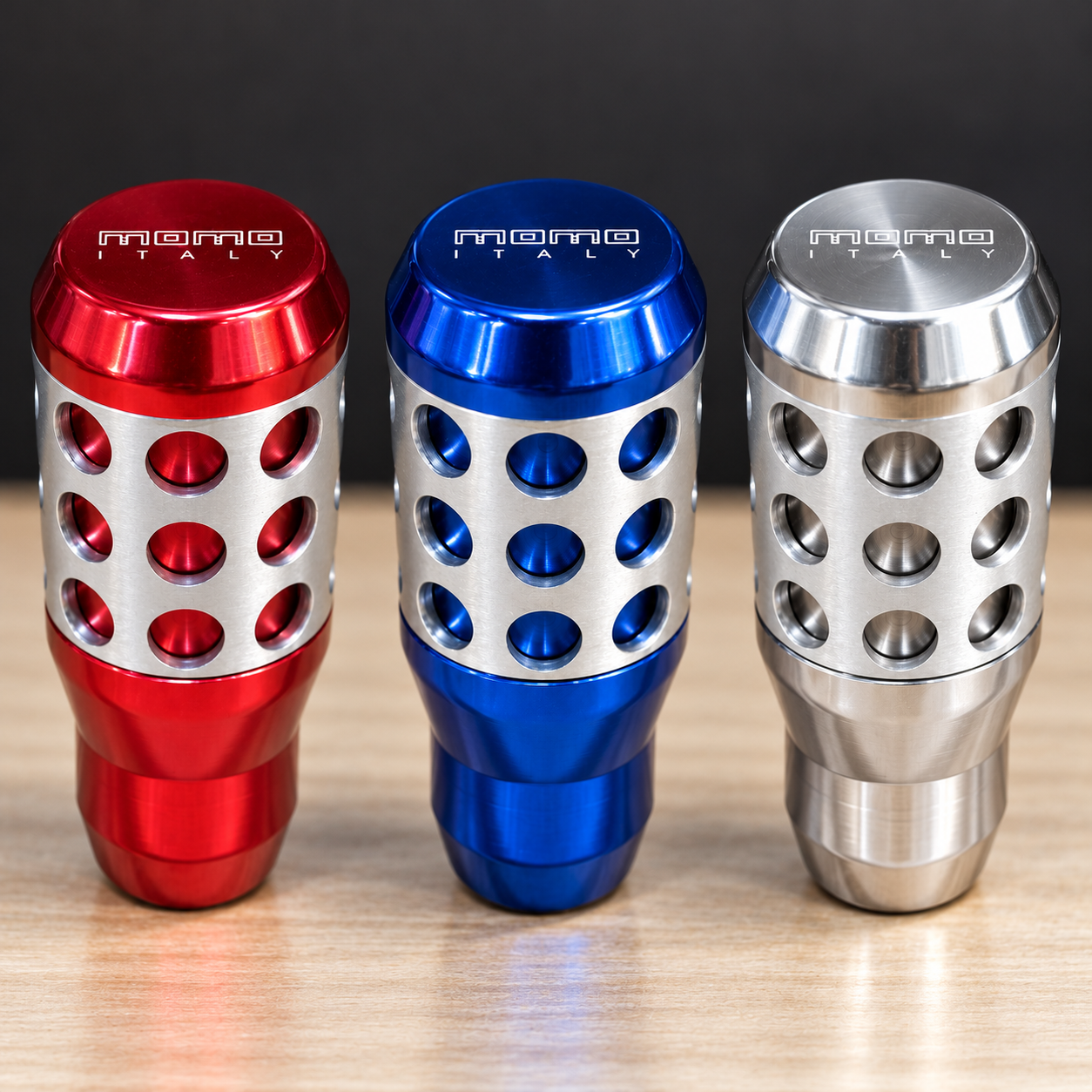 MOMO Sporty Gear Knob